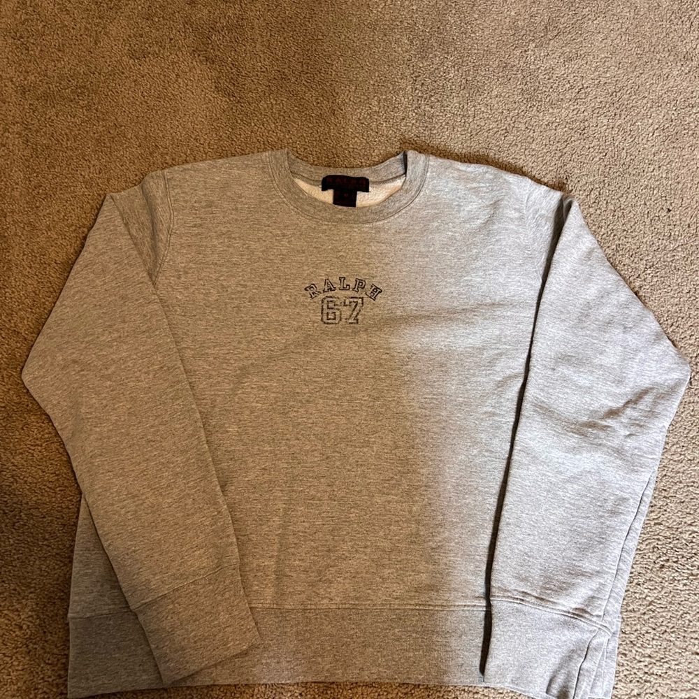 Ralph Lauren Gray Crewneck Sweater with Classic Design
